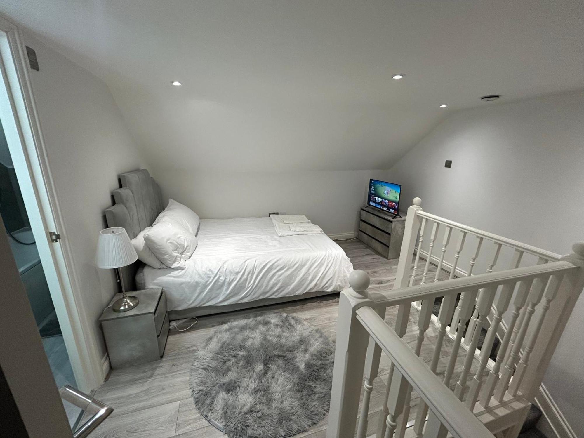 Jasmin Place * Luton (Bedfordshire)