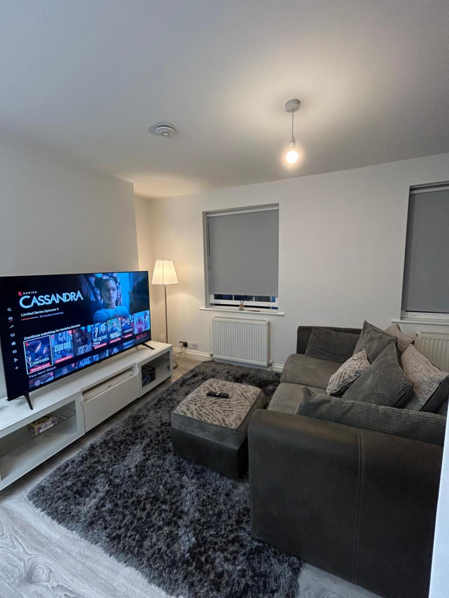Jasmin Place * Luton (Bedfordshire)